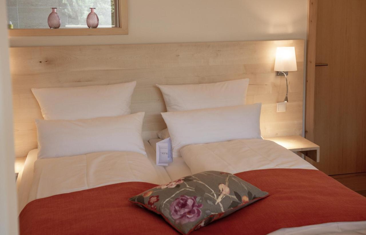 Forstgut - Premium Waldchalets Und Lodge Suiten Regen Esterno foto
