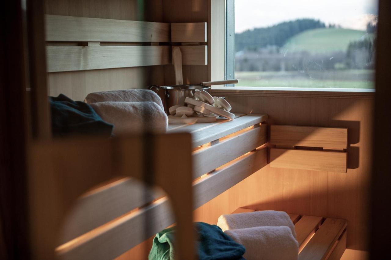 Forstgut - Premium Waldchalets Und Lodge Suiten Regen Esterno foto
