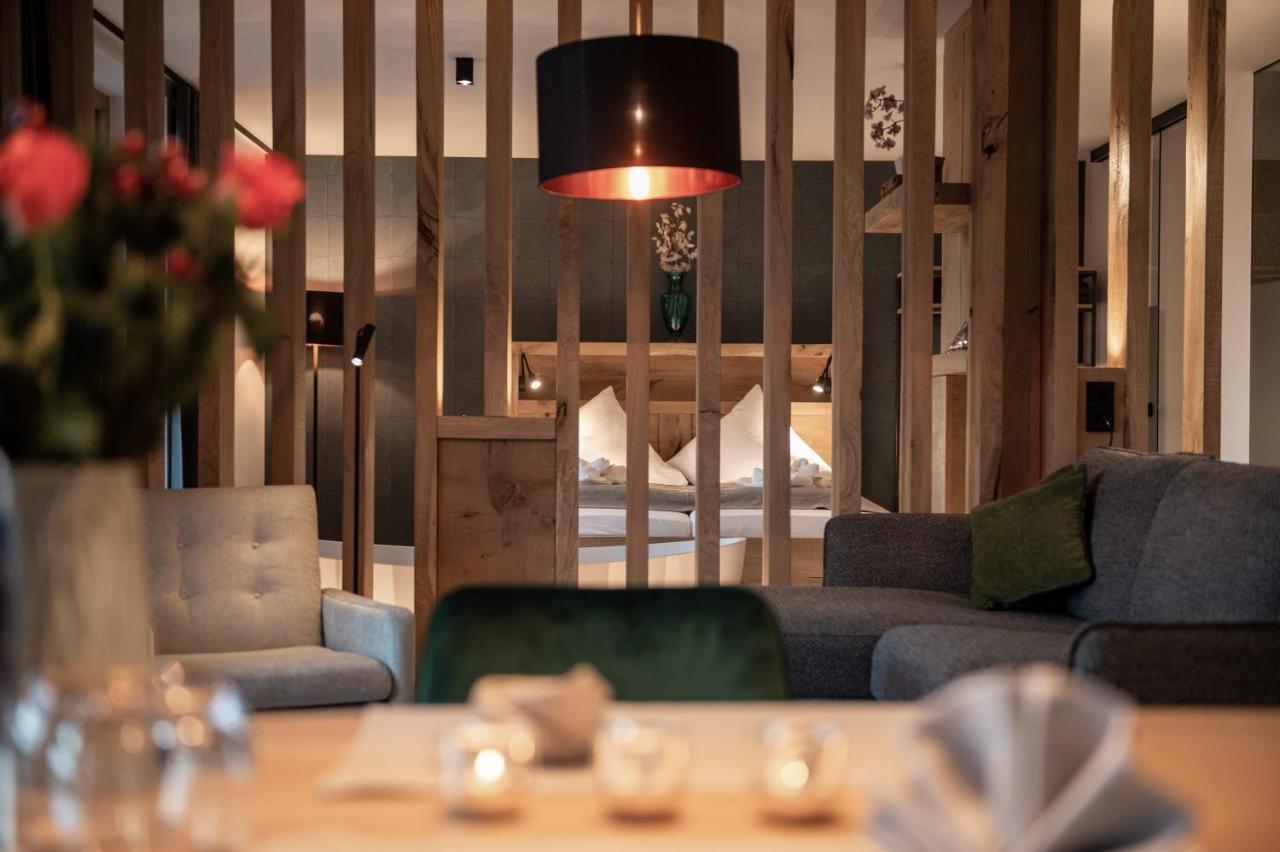 Forstgut - Premium Waldchalets Und Lodge Suiten Regen Esterno foto