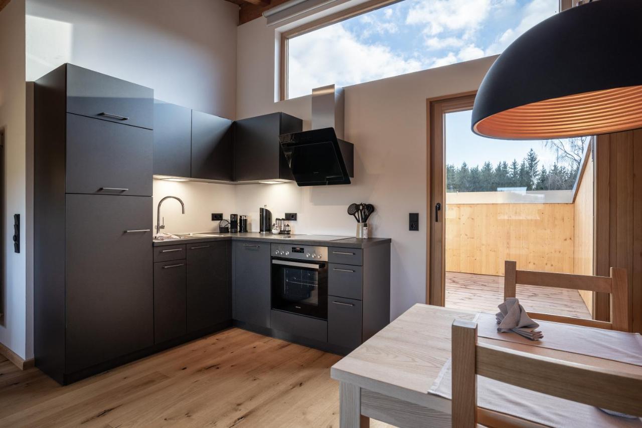 Forstgut - Premium Waldchalets Und Lodge Suiten Regen Esterno foto