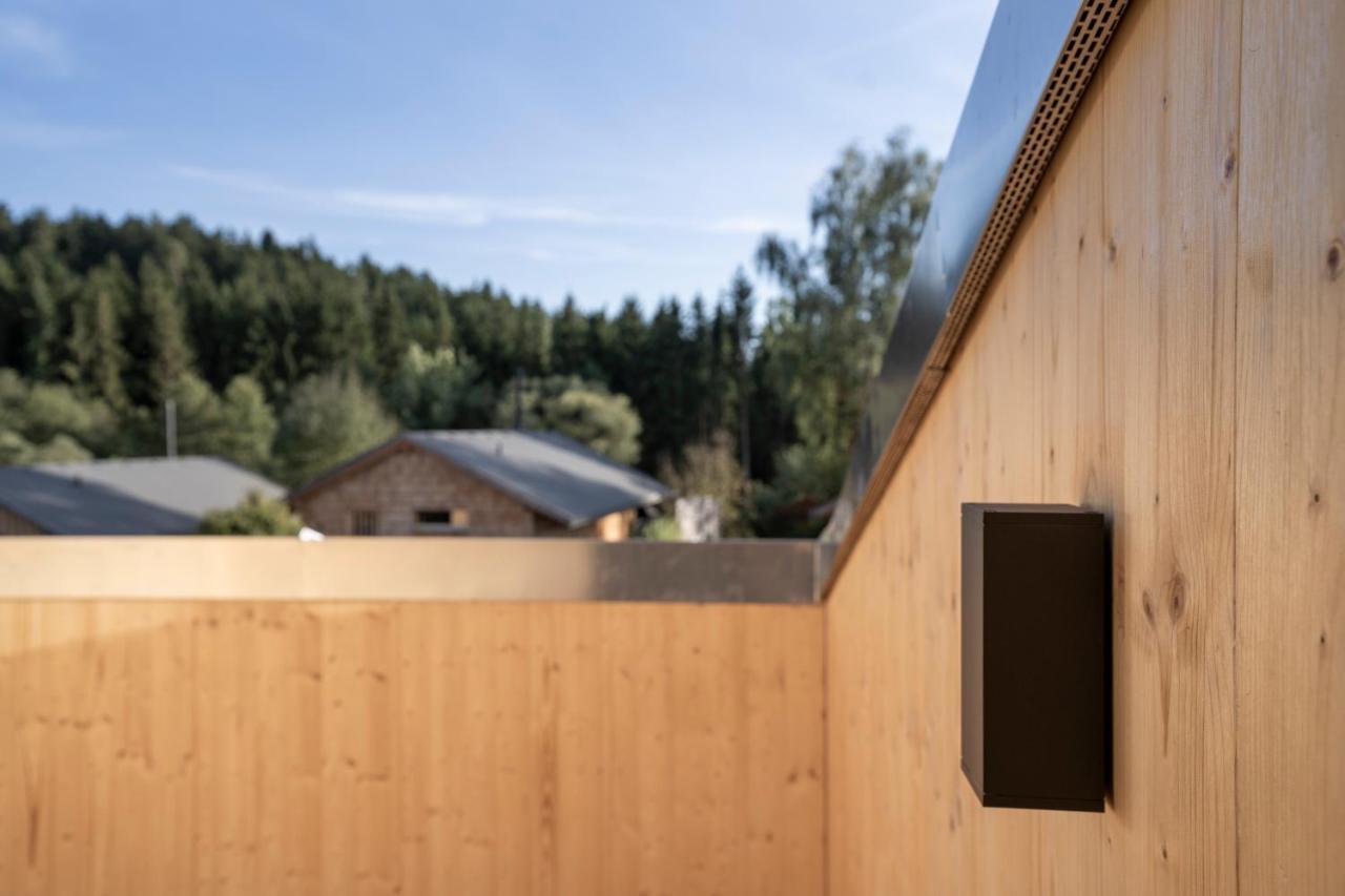 Forstgut - Premium Waldchalets Und Lodge Suiten Regen Esterno foto