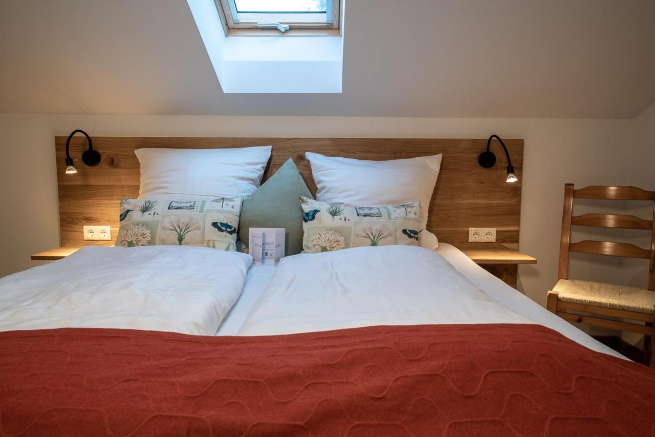 Forstgut - Premium Waldchalets Und Lodge Suiten Regen Esterno foto