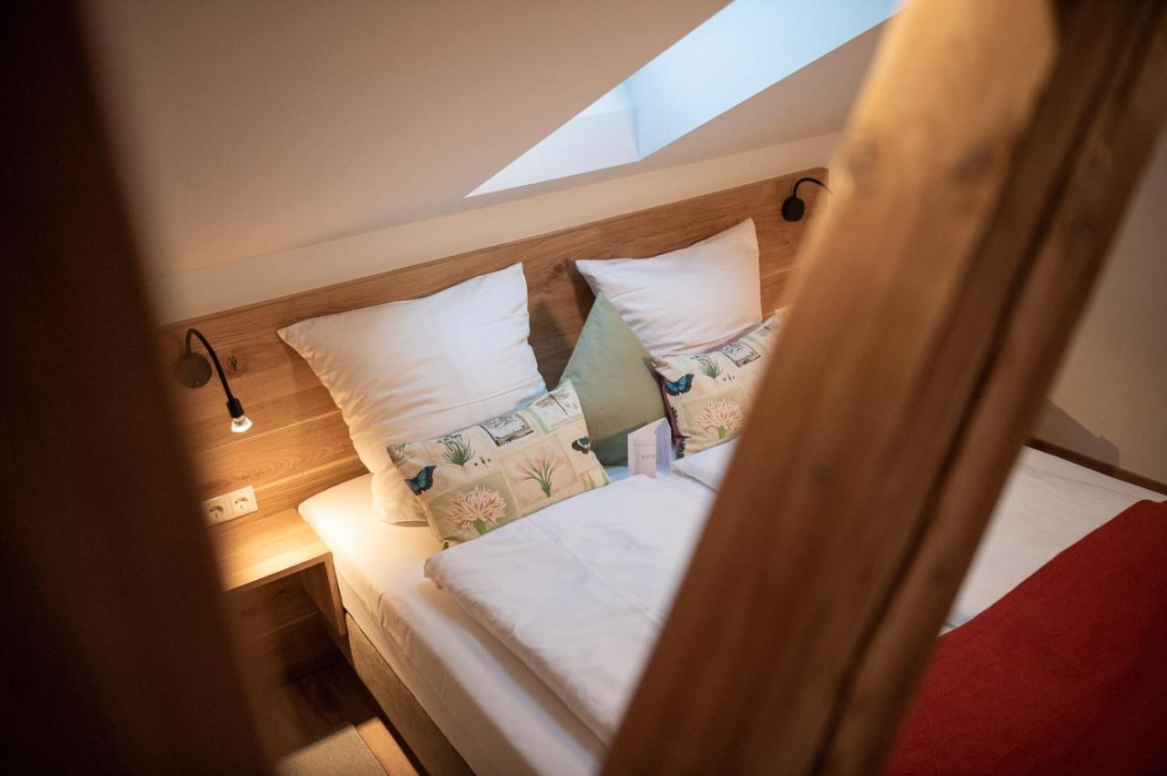 Forstgut - Premium Waldchalets Und Lodge Suiten Regen Esterno foto